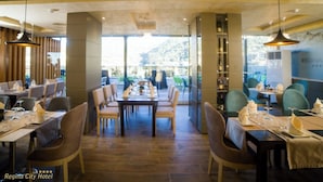 Restaurant - Hotel REGINA CITY (Vlorë)