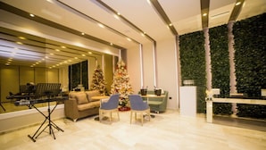 Lobby - Hotel REGINA CITY (Vlorë)