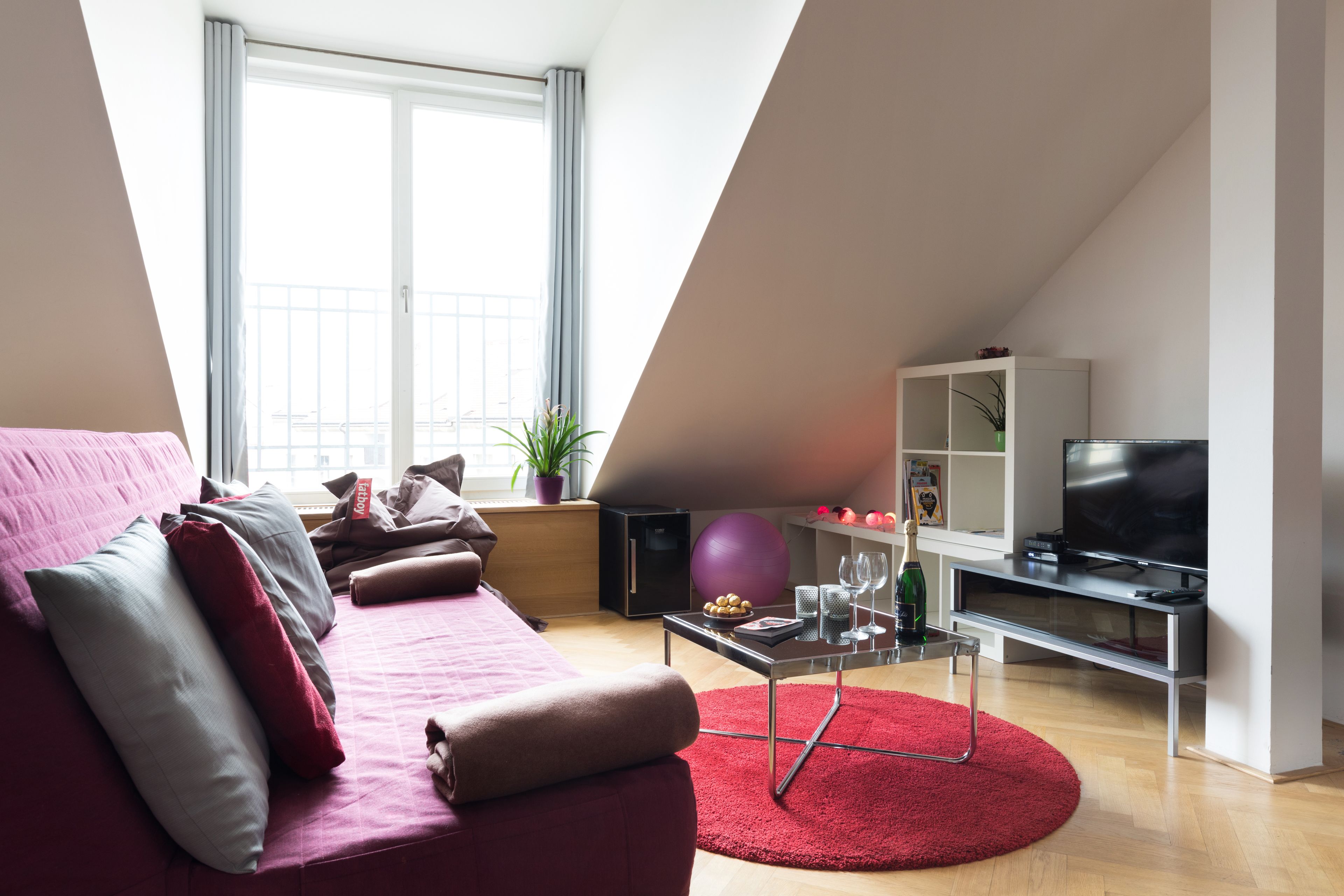 Grand Duplex, 1 Double Bed with Sofa bed, Courtyard Area | Living room | Flat-screen TV