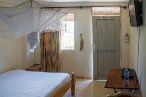 Economy Double Room | Individually decorated, individually furnished, desk - Hoima Resort Hotel (Hoima)