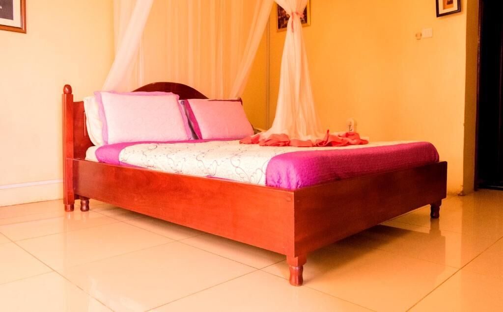 책상, 무료 WiFi, 침대 시트