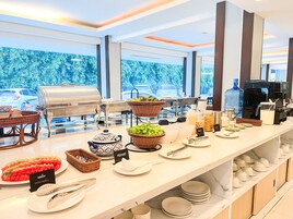 Desayuno buffet incluido todos los días