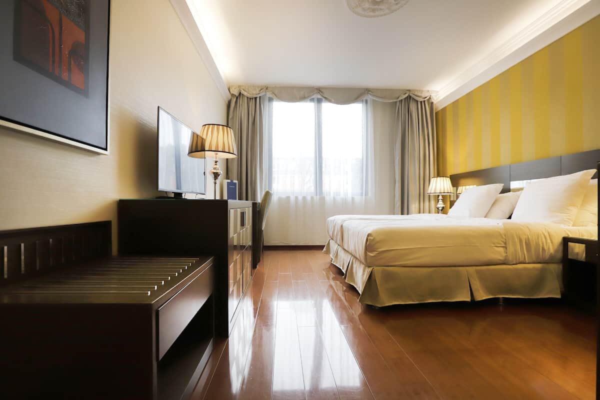 Standard Double Room, 1 Queen Bed
