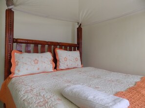 Kamar Double | Meja kerja, kedap suara, dan Wi-Fi gratis