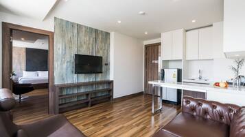 Junior Suite | Living area