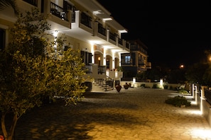 Front of property - Sunrise Hotel (Samos)