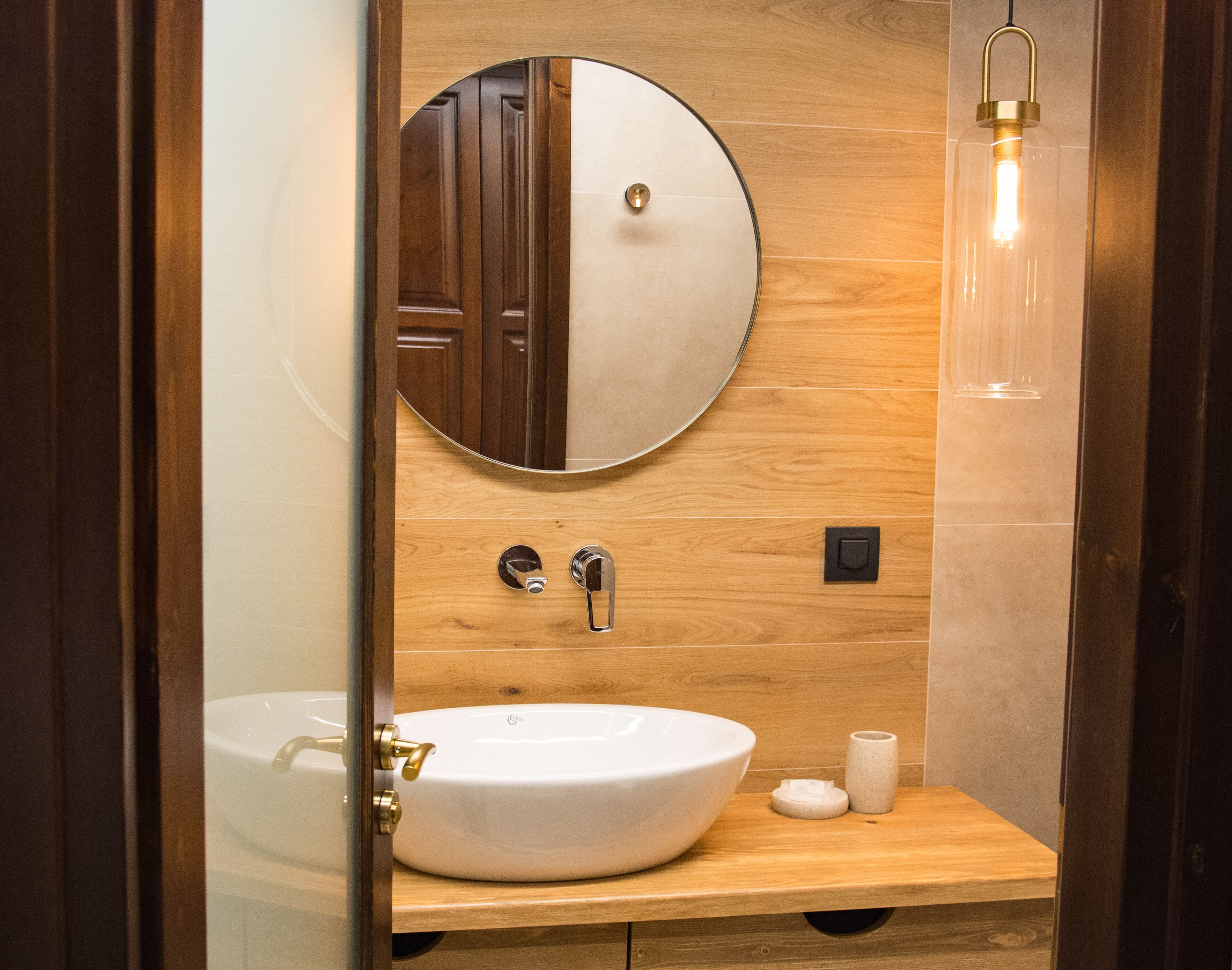 deluxe room, sea view | bathroom | shower, hydromassage showerhead, free toiletries, hair dryer