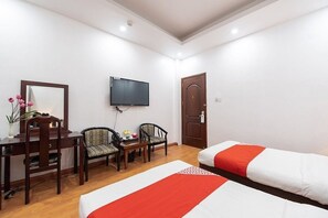 Minibar, in-room safe, desk, free WiFi