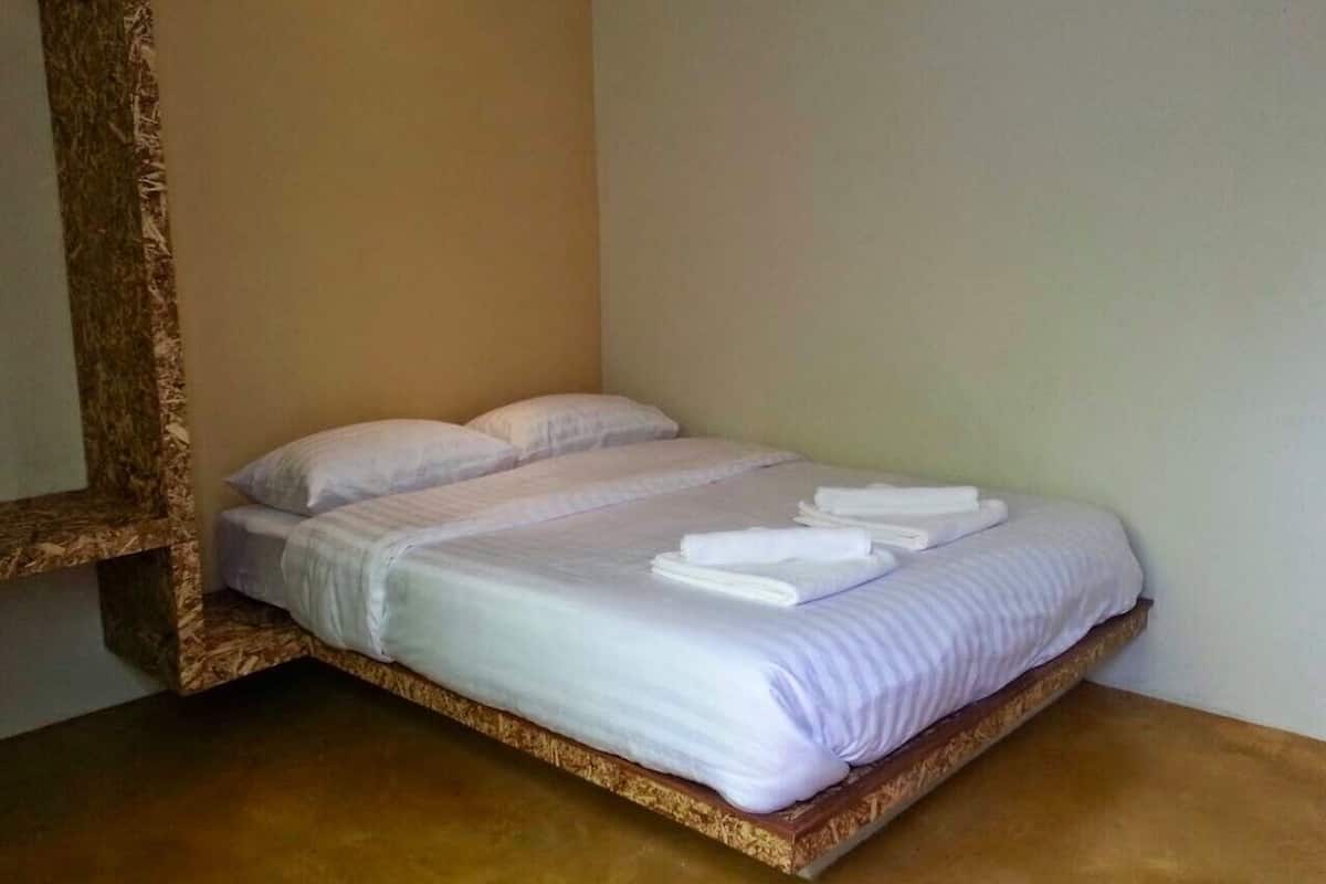 Standard Room | Free WiFi