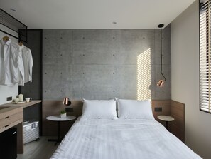 Standard Double Room, 1 Double Bed, Non Smoking, City View | Individually decorated, blackout drapes, free WiFi, bed sheets - Monka Hotel (Taipei)