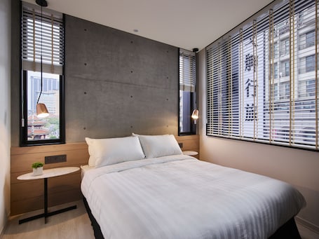 Deluxe Double Room, 1 Double Bed, Non Smoking, City View | Individually decorated, blackout drapes, free WiFi, bed sheets