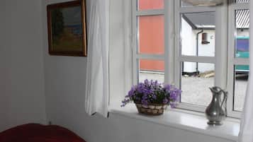 Desk, cribs/infant beds, rollaway beds, free WiFi