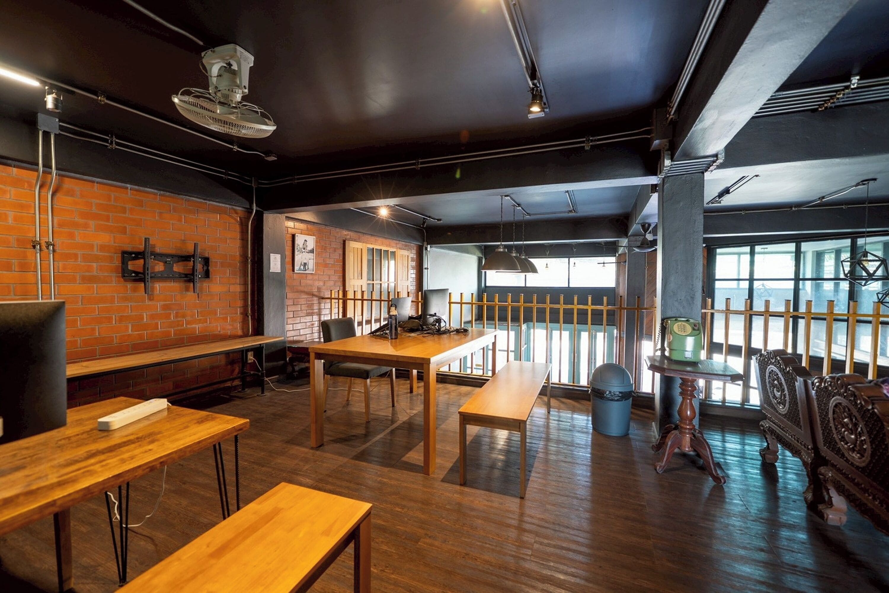 واي فاي مجانًا وملاءات أسرّة