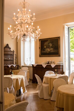 Dagelijks continentaal ontbijt inbegrepen