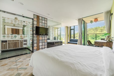 Cortinas blackout, sistema de insonorización y wifi gratis