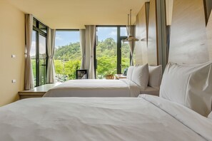 Habitación cuádruple Deluxe, balcón | Vistas desde la habitación