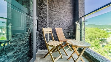 Deluxe Double Room, Balcony | Balcony