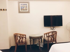 Familien-Vierbettzimmer | Wohnbereich