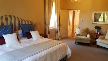 Premium bedding, in-room safe, desk, blackout curtains