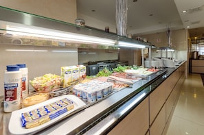 Daily buffet breakfast for a fee