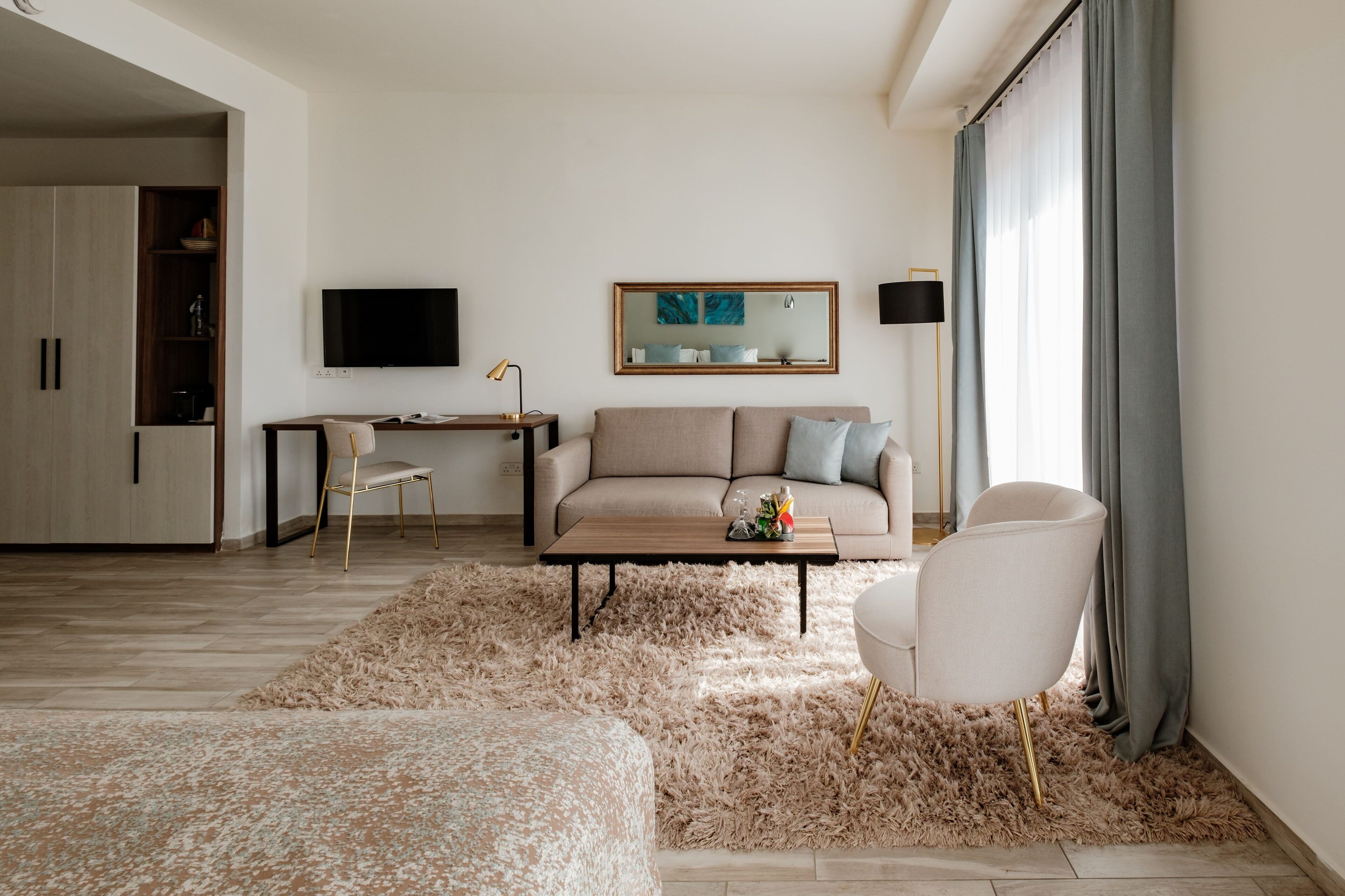 premium suite, sea view | frette italian sheets, premium bedding, pillow-top beds, minibar