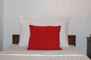 1 bedroom, premium bedding, in-room safe, desk
