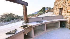 BBQ/picnic Area - TGI Dammusi Preziosi (Pantelleria)