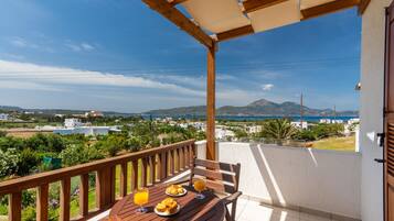 Superior Room, Sea View (1st Floor)