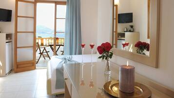 Chambre Supérieure, vue mer (2nd Floor) | Coffres-forts dans les chambres, chambres insonorisées