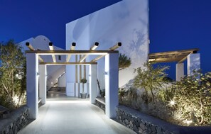 Property grounds - Altera Pars Suites (Santorini)