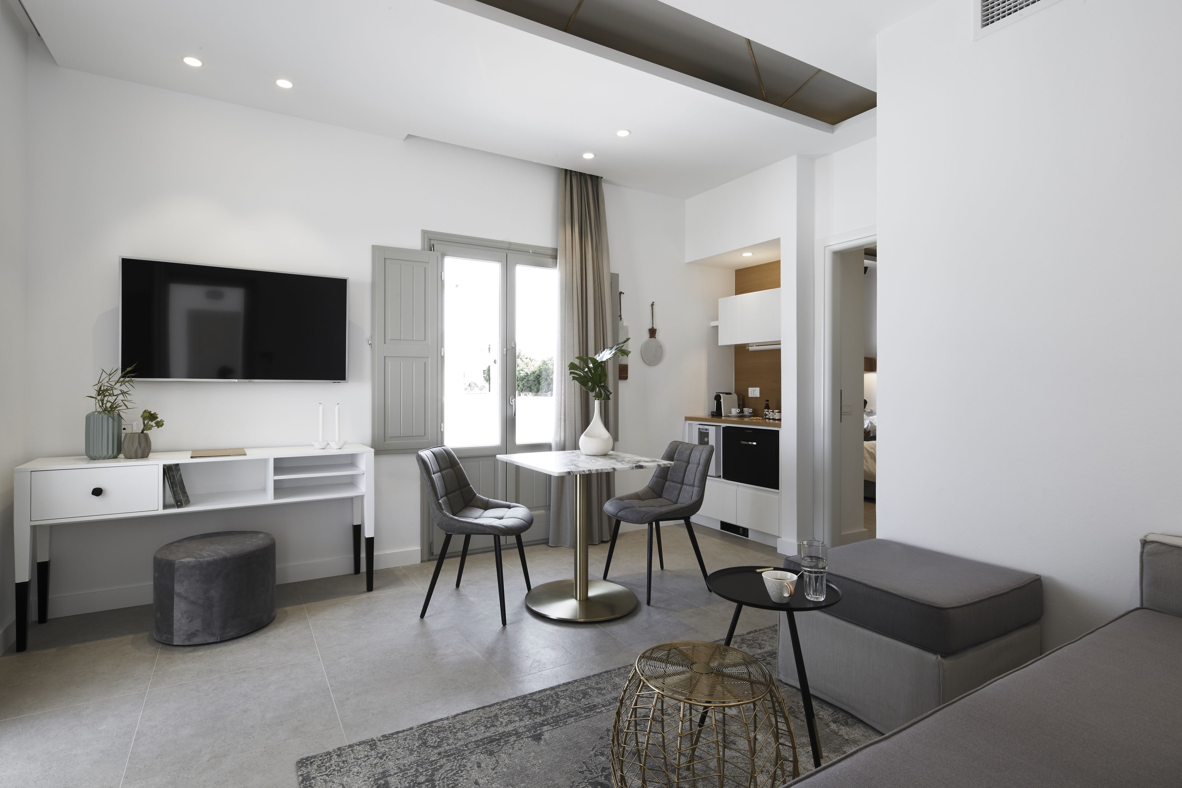 premium bedding, minibar, in-room safe, individually decorated