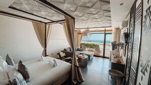 Panoramic Double or Twin Room | Peti besi dalam bilik, langsir/tirai gelap terus 