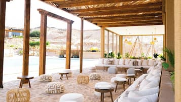 Poolside bar