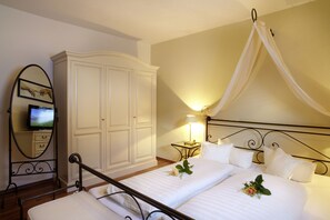 Family Apartment, 2 Bedrooms, Mountain View