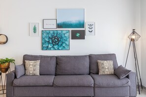 Luxury Apartment, 2 Bedrooms | Living area | Flat-screen TV - Apartamentos La Laguna (Rojales)