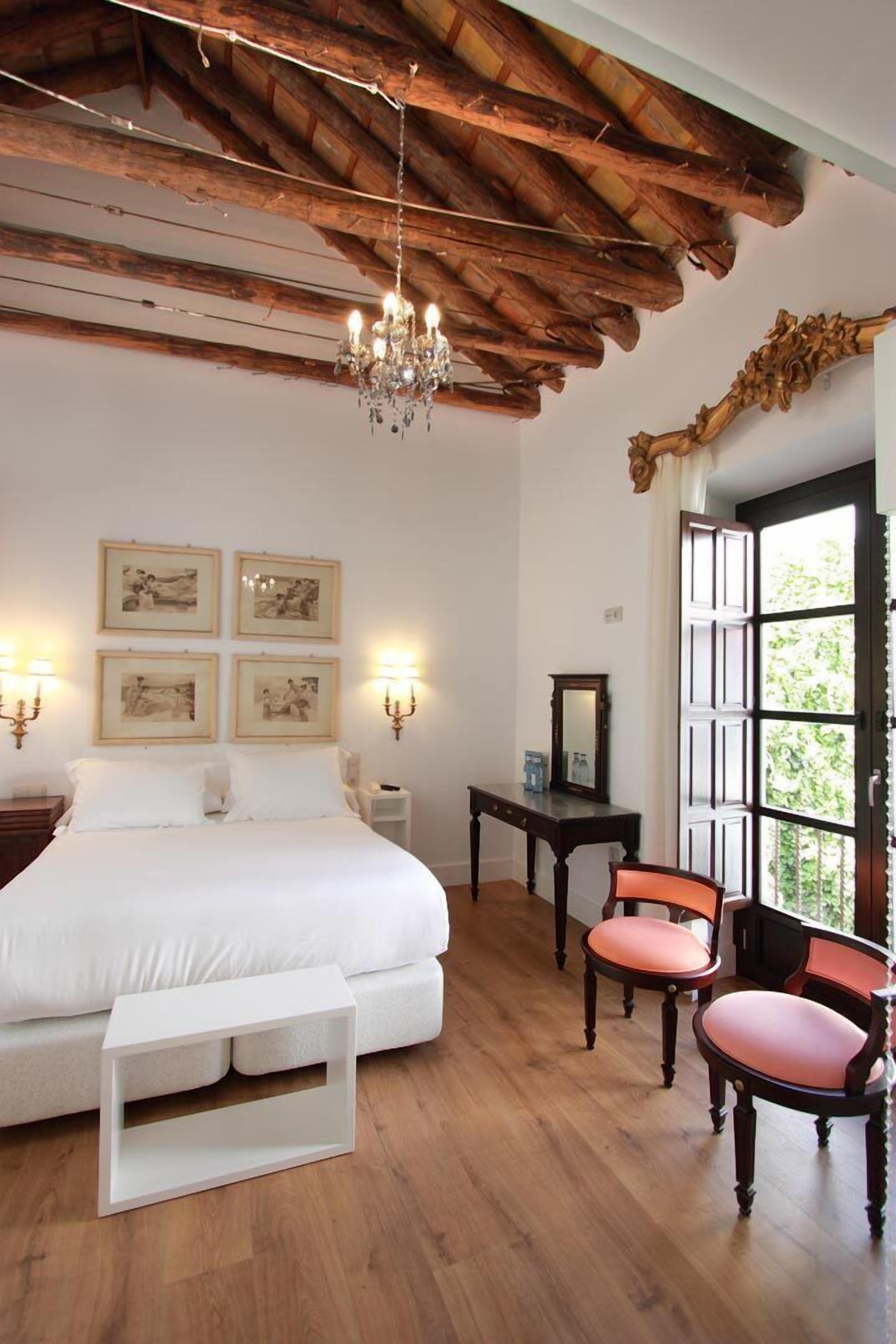 premium bedding, minibar, in-room safe, individually decorated