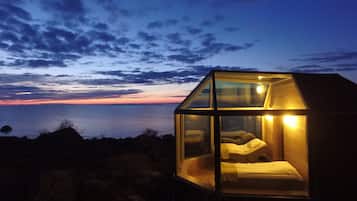 Chambre Panoramique, vue mer, vue mer | 1 chambre, literie de qualité supérieure, minibar, rideaux occultants