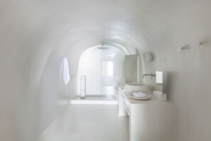 Luxury Villa, 1 Bedroom, Jetted Tub (Cloud) | Bathroom | Shower, jetted bath, rainfall showerhead, designer toiletries -  Aesthesis Boutique Villas Firostefani (Santorini)