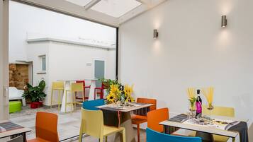 Daily buffet breakfast (EUR 30 per person)