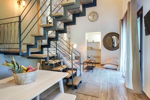 Deluxe villa, 1 king (extra méretű) franciaágy és egy kinyitható kanapé, hozzáférés a medencéhez | Egyiptomi pamut ágynemű, prémium ágynemű és Select Comfort-matrac