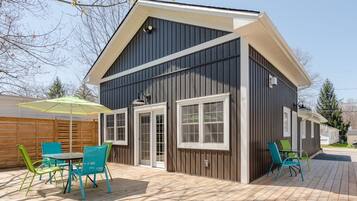 Cottage, 2 Bedrooms | Terrace/patio