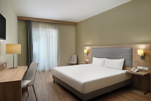 Habitació Deluxe | Roba de llit hipoal·lergògena, caixa forta a l'habitació i escriptori 