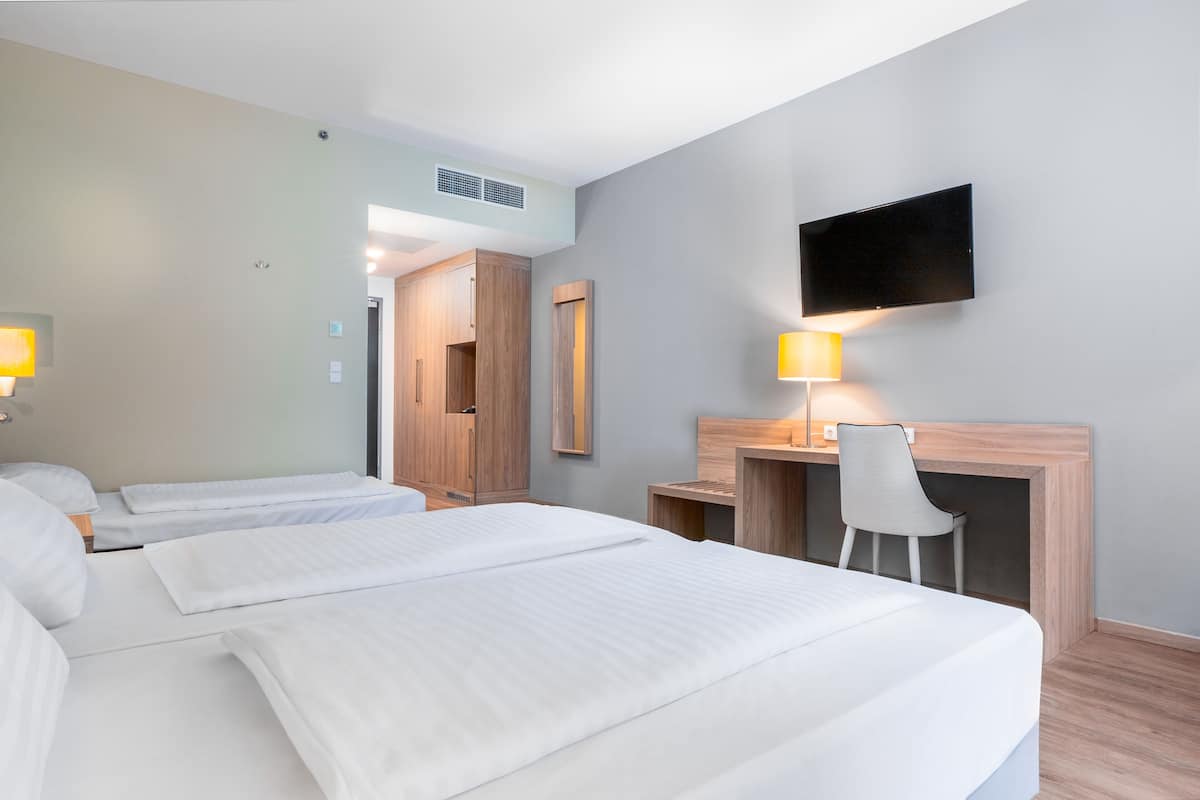 Premium kamer | 1 slaapkamer, een kluis op de kamer, een bureau