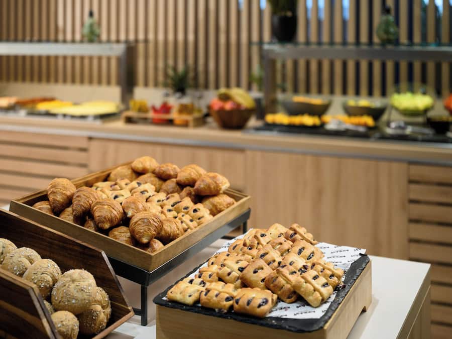 Desayuno buffet todos los días (con cargo)