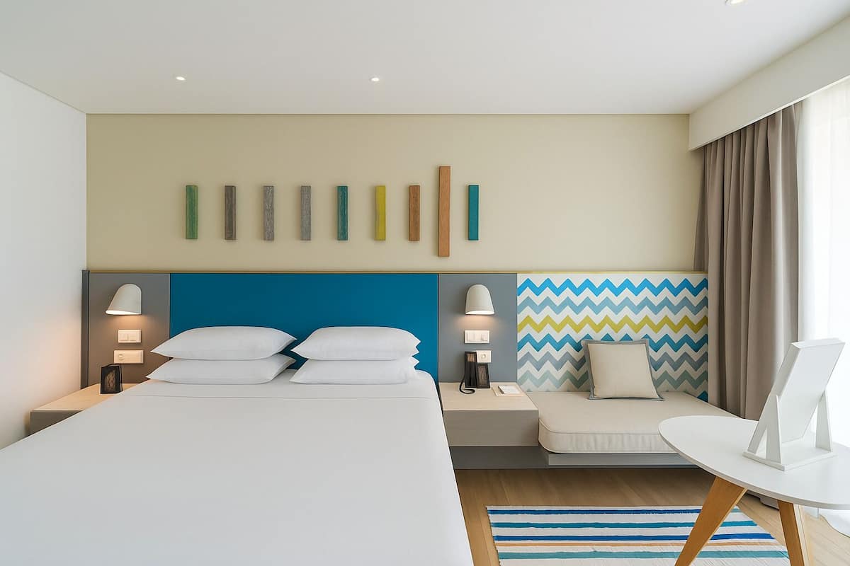 Standard Room, 1 Double Bed, Balcony, City View | Minibar, in-room safe, desk, blackout curtains