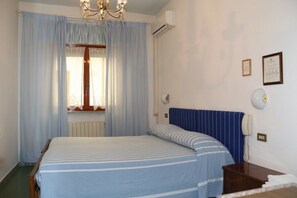 In-room safe, desk, rollaway beds, free WiFi