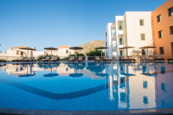 Outdoor pool, open 9:00 AM to 6:00 PM, pool umbrellas, sun loungers