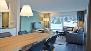 In-room dining - Apartment Rugenpark 9 (Interlaken)