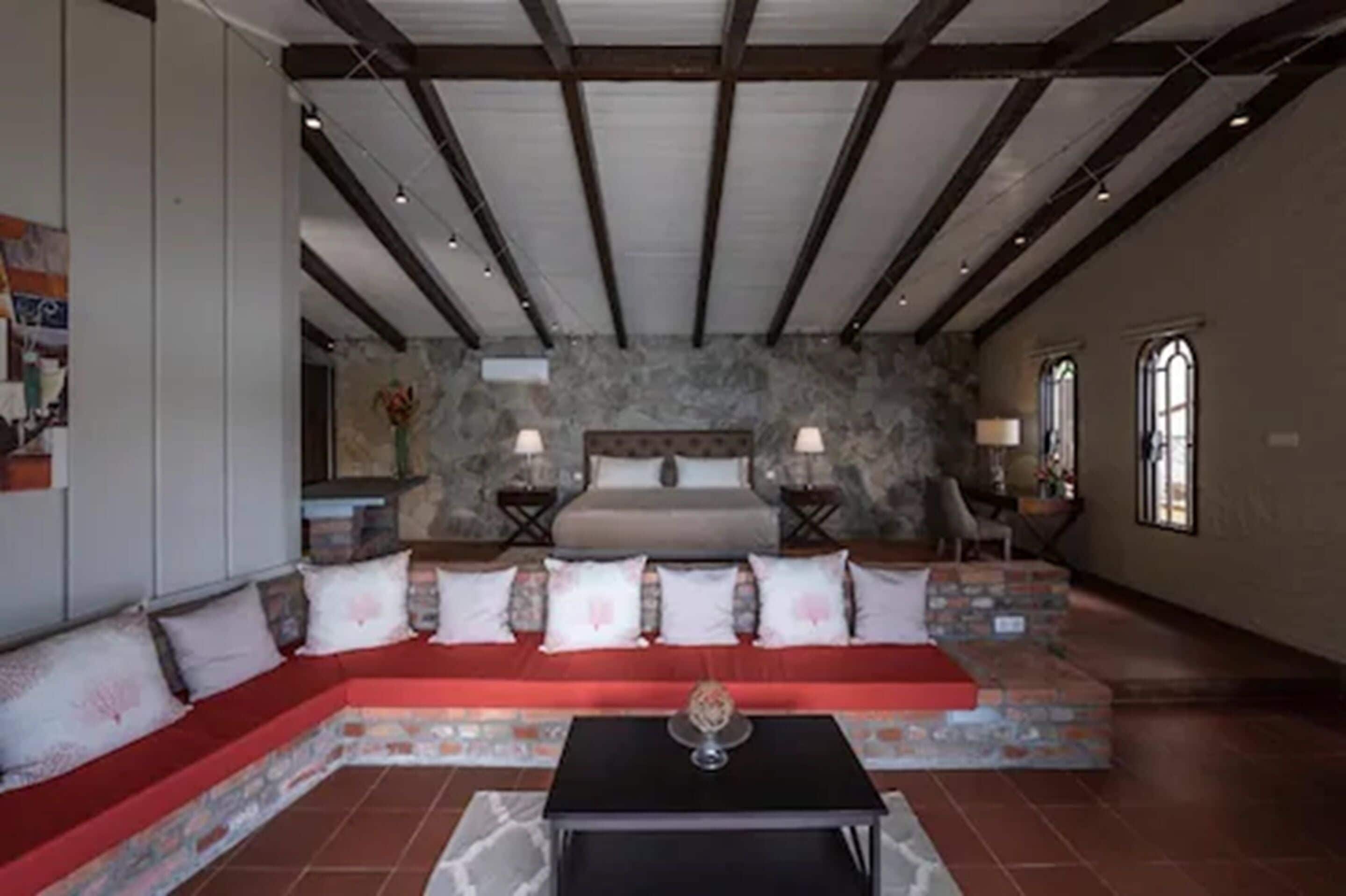 1 bedroom, premium bedding, in-room safe, desk