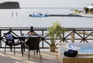 Deluxe Suite, 1 King Bed, Ocean View, Oceanfront | Terrace/patio